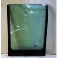F LH QTR Glass P12